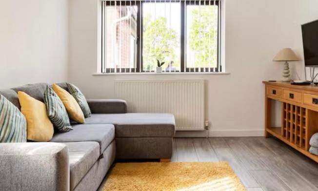 1 Bedroom Self Contained Separate Annexe In Exeter Ide Exteriör bild